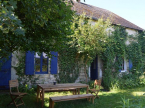 Maison de famille XVIIIème avec jardin privatif en pleine nature, proche Châteauroux - FR-1-591-207